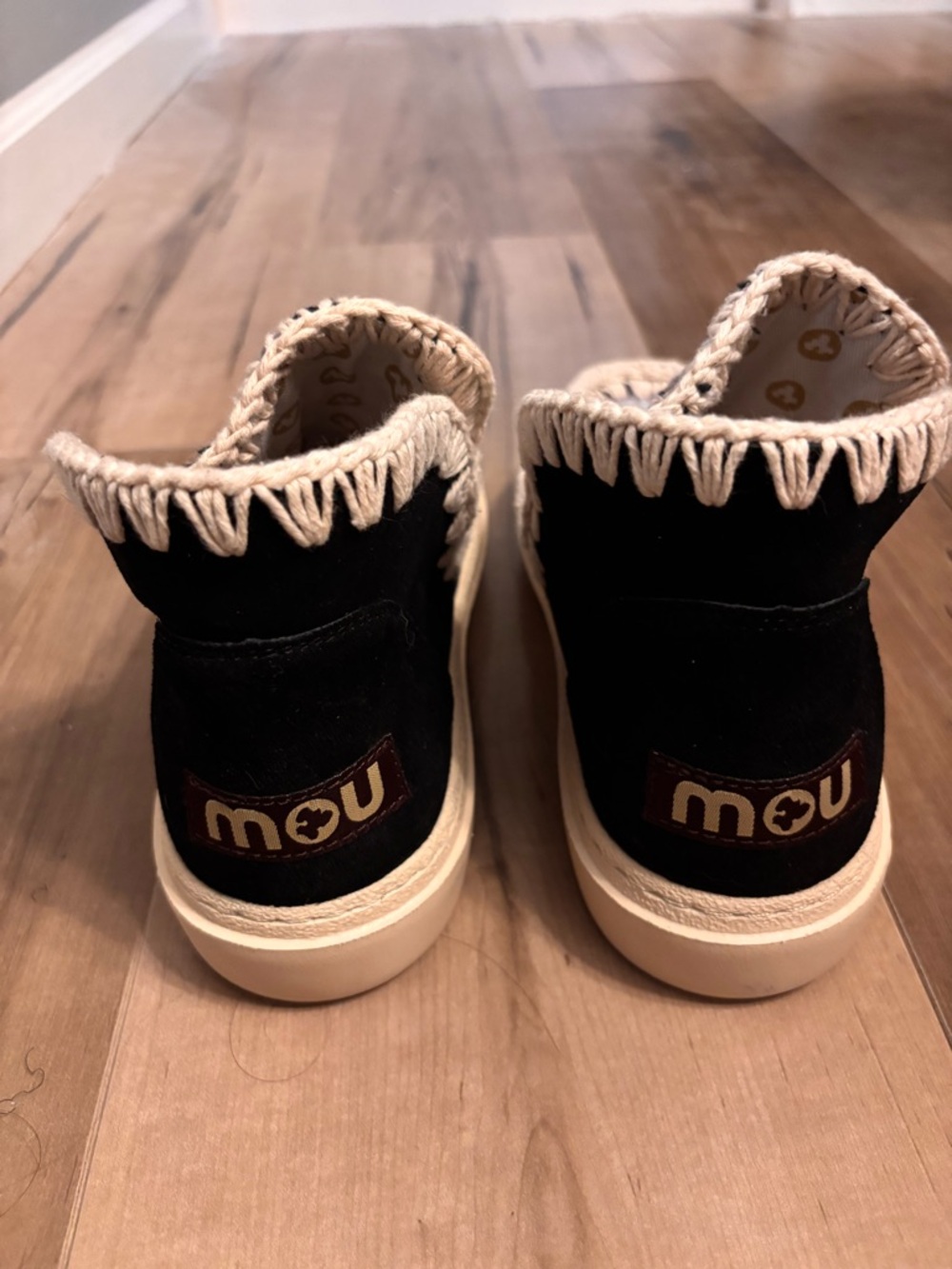 MOU BOLD ESKIMO SNEAKER BOOT CROCHET AND SUEDE IN BLACK COMBO SIZE 37 LIKE NEW - Picture 9 of 9